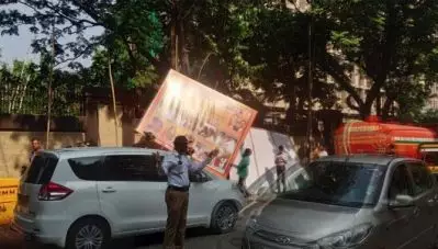 ‘ആദിത്യ താക്കറെ മുഖ്യമന്ത്രിയാകും’; പോസ്റ്ററുകളും ഫ്‌ളക്‌സുകളും അഴിച്ചുമാറ്റി മുംബൈ കോര്‍പ്പറേഷന്‍
