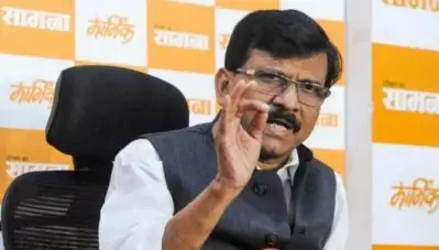 ‘മഹാരാഷ്ട്രയും പശ്ചിമ ബംഗാളും ഭരിക്കുന്നത് ബി.ജെ.പിയല്ലല്ലോ’?; ടാബ്ലോ ഒഴിവാക്കിയതില്‍ പ്രതിരോധ മന്താലത്തിനെതിരെ സജ്ഞയ് റാവത്ത്