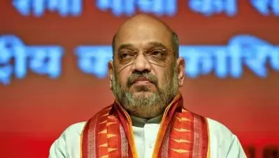 ‘അമിത് ഷാ നിരോധനാജ്ഞ ലംഘിച്ചാല്‍ കുറ്റമല്ലേ?’; പൗരത്വ നിയമത്തിനെതിരെ പ്രതിഷേധിച്ച പെണ്‍മക്കളെ അറസ്റ്റു ചെയ്തതില്‍ പ്രതിഷേധിച്ച് മുനവ്വര്‍ റാണ