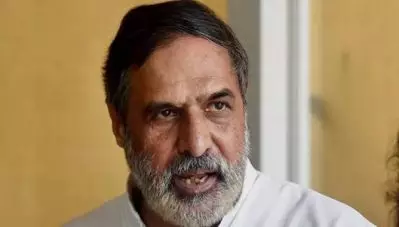 ‘മോദിയെ കണ്ടിരുന്നെങ്കില്‍ സര്‍ദാര്‍ പട്ടേല്‍ രോഷാകുലനായേനെ, ഗാന്ധി ദുഃഖിച്ചേനെ’; ഭരണഘടന ബി.ജെ.പിയുടെ പ്രകടനപത്രികയെക്കാള്‍ വലുതാണെന്നും ആനന്ദ് ശര്‍മ