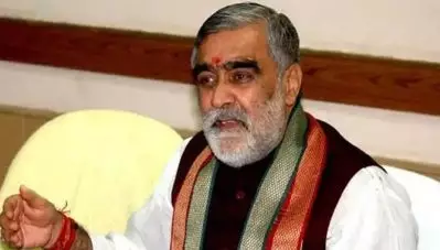 ‘എങ്ങനെയാണ് എന്നെപ്പോലൊരാള്‍ക്ക് ഉള്ളിവിലയെക്കുറിച്ച് അറിയാന്‍ കഴിയുക?’- നിര്‍മലയ്ക്കു പിറകേ ഉള്ളി കഴിക്കാത്ത ഒരു കേന്ദ്രമന്ത്രി കൂടി- വീഡിയോ