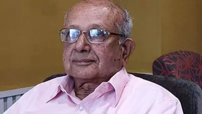 വനിതാ മാധ്യമ പ്രവര്‍ത്തകര്‍ക്ക് ഐക്യദാര്‍ഢ്യം; തിരുവനന്തപുരം പ്രസ്‌ക്ലബിലെ ഓണററി അംഗത്വം തിരിച്ചുനല്‍കി ബി.ആര്‍.പി ഭാസ്‌ക്കര്‍
