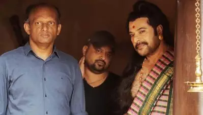 ‘മമ്മൂക്കയ്ക്ക് സ്‌ക്രിപ്ട് വായിച്ച് വിലയിരുത്താനുള്ള കഴിവ് ഇല്ല എന്നാണോ ഉദ്ദേശിക്കുന്നത്?’ ആരോപണങ്ങള്‍ക്ക് വിശദ മറുപടിയുമായി സജീവ് പിള്ള