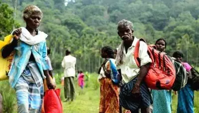 ഭൂപരിഷ്‌കരണത്തിന്റെ അമ്പതാം വാര്‍ഷികത്തിലും ഭരണകേന്ദ്രങ്ങള്‍ക്ക് മുന്നില്‍ മണ്ണിന് വേണ്ടി സമരം ചെയ്യേണ്ടി വരുന്നവര്‍