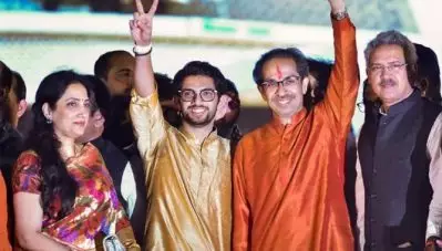 സമ്പന്നരുടെ സഭ; മഹാരാഷ്ട്ര മന്ത്രിസഭയില്‍ 42ല്‍ 41 പേരും കോടിപതികള്‍