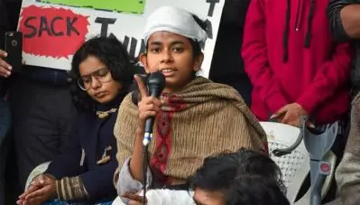 FACT CHECK: അയ്ഷി ഘോഷിന്റെ അപകടം വ്യാജമോ? ഇടതു കയ്യിലെ പ്ലാസ്റ്റര്‍ എങ്ങനെ വലതുകയ്യിലെത്തി?; യാഥാര്‍ത്ഥ്യം ഇതാണ്