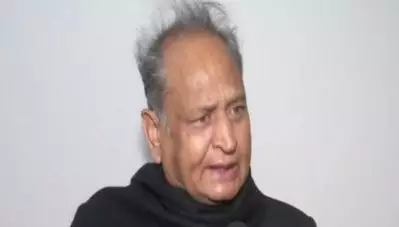 ‘കുട്ടികള്‍ മരിച്ച സംഭവത്തില്‍ കൂടുതല്‍ ശ്രദ്ധപുലര്‍ത്തുന്നു’; സംഭവത്തെ രാഷ്ട്രീയവത്ക്കരിക്കരുതെന്നും രാജസ്ഥാന്‍ മുഖ്യമന്ത്രി