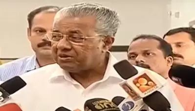 ജാഗ്രത പുലര്‍ത്തണം എന്നാല്‍ ഭീതി പരത്തരുതെന്ന് മുഖ്യമന്ത്രി; ‘കൊറോണ സ്ഥിരീകരിച്ച രാജ്യങ്ങളില്‍ നിന്ന് തിരികെയെത്തുന്നവര്‍ പരിശോധനയ്ക്ക് തയ്യാറാവണം’