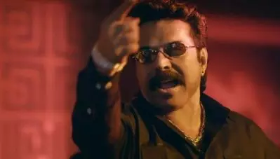 നാലുദിവസം, നാന്നൂറ് സ്‌പെഷ്യല്‍ ഷോ; വിജയക്കുതിപ്പുമായി മമ്മൂട്ടിയുടെ ഷൈലോക്ക്