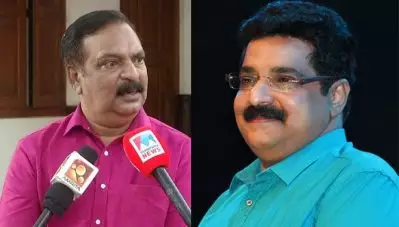 കെ.എം ബഷീര്‍ പാര്‍ട്ടി അച്ചടക്കം ലംഘിച്ചുവെന്ന് എം.കെ മുനീര്‍ ‘ഒന്നിച്ചുള്ള സമരം എ.കെ.ജി സെന്ററില്‍ വെച്ചാണോ തീരുമാനിക്കേണ്ടത്?’