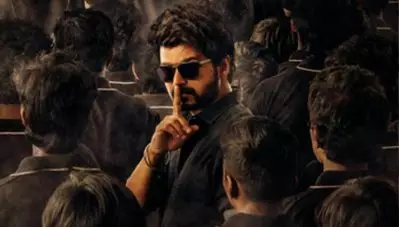 “മിണ്ടരുത്”; വിജയ് ചിത്രം മാസ്റ്റര്‍ സെക്കന്റ് ലുക്ക് പോസ്റ്റര്‍ ഇറങ്ങി