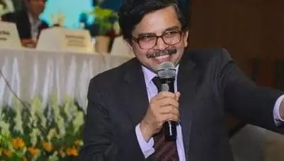 പോകും മുന്നേ ജസ്റ്റിസ് മുരളീധര്‍ വിളിച്ചത് ഡോക്ടര്‍ അന്‍വറിനെ; പരുക്കേറ്റവരുടെ വിവരങ്ങള്‍ അന്വേഷിച്ചു