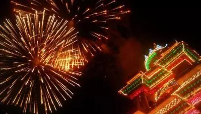 എറണാകുളത്തപ്പന്‍ ക്ഷേത്രത്തില്‍ വെടിക്കെട്ടിന് അനുമതി; കര്‍ശന നിയന്ത്രണങ്ങളോടെ അനുമതി നല്‍കണമെന്ന് കളക്ടറോട് ഹൈക്കോടതി