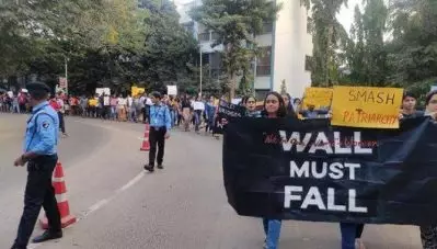ദളിത് വിഭാഗക്കാര്‍ താമസിക്കുന്ന ഭാഗത്തേക്കുള്ള ഗേറ്റ് അടച്ചുപൂട്ടിയതിനെതിരെ സമരം ശക്തമാകുന്നു; ഐ.ഐ.ടി അധികൃതരുടേത് തൊട്ടുകൂടായ്മായെന് പ്രതിഷേധക്കാര്‍