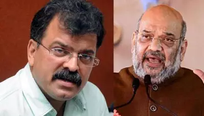 ‘നിങ്ങളുടെ രേഖകള്‍ ആവശ്യപ്പെടുന്നവര്‍ക്ക് ഇന്ത്യന്‍ ഭരണഘടനയുടെ പകര്‍പ്പ് കൈമാറുക’; കേന്ദ്രസര്‍ക്കാരിനെ വെല്ലുവിളിച്ച് ജിതേന്ദ്ര ആവാദ്