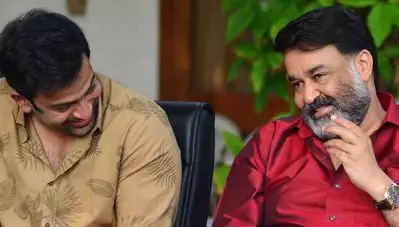 ഇന്ത്യയിലെ തന്നെ മികച്ച സംവിധായകനായി പൃഥ്വിരാജ് മാറും; ഇത് തന്റെ ഹൃദയത്തില്‍ നിന്ന് പറയുകയാണെന്നും മോഹന്‍ലാല്‍