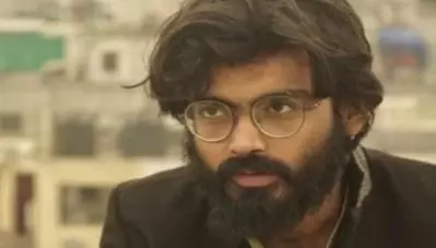 തരൂരിന്റെ പുസ്തകം വായിച്ച് ഹിന്ദു-മുസ്‌ലിം വിവേചനമുണ്ടാക്കാന്‍ ശ്രമിച്ചു, ഷര്‍ജീല്‍ ഇമാമിനെതിരായ കുറ്റപത്രത്തില്‍ ദല്‍ഹി പൊലീസ് പറഞ്ഞിരിക്കുന്ന കാര്യങ്ങള്‍ ഇവയൊക്കെ