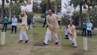 അവിടെ സുപ്രീംകോടതി വാദം, ഇവിടെ ക്രിക്കറ്റ് കളി; നേരമ്പോക്കിന് പുതിയ ‘കളി’യുമായി ചൗഹാന്റെ നേതൃത്വത്തില്‍ ബി.ജെ.പി എം.എല്‍.എമാര്‍