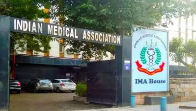 അടിയന്തര മേഖല ഒഴികെ എല്ലാം അടച്ചിടണം: കര്‍ശന നിര്‍ദേശവുമായി ഐ.എം.എ