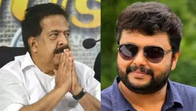 ‘ഒന്നാം ക്‌ളാസിലെ കുട്ടികള്‍ കല്ല് പെന്‍സിലിന് വേണ്ടി വഴക്കിടാറുണ്ട്’, പ്രതിപക്ഷ നേതാവ് എങ്ങനെയാവരുത് എന്നാണ് ചെന്നിത്തല കാണിച്ചുതരുന്നതെന്ന് എം.എ നിഷാദ്