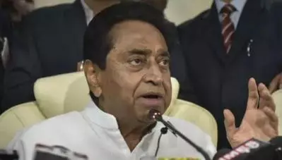 ‘സിന്ധ്യയെ പുറത്താക്കിയതിന് നന്ദി’; സോണിയയ്ക്ക് നന്ദി അറിയിച്ച് പ്രമേയം പാസാക്കി മധ്യപ്രദേശില്‍ കോണ്‍ഗ്രസിന്റെ നിയമസഭാകക്ഷിയോഗം