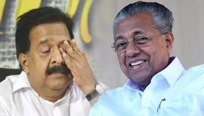 ‘മനുഷ്യന്റെ കൂടെയല്ലേ നമ്മള്‍ നില്‍ക്കേണ്ടത്? അക്കാര്യത്തില്‍ കൂടുതല്‍ പറയാതിരിക്കുന്നതാണ് നല്ലത്’; ചെന്നിത്തലയെ തള്ളി പിണറായി വിജയന്‍