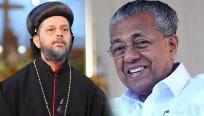 പിണറായി വിജയനെ ഹെഡ്മാസ്റ്ററെന്ന് വിശേഷിപ്പിച്ച് ഗീവര്‍ഗീസ് മാര്‍ കൂറിലോസ്; ‘ഈ ഹെഡ്മാസ്റ്ററും ടീച്ചറും കേരളത്തിന്റെ പുണ്യം’
