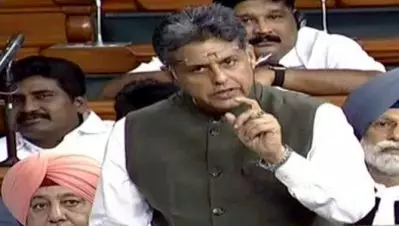 മാധ്യമസ്ഥാപനങ്ങളില്‍ നിന്ന് കൂട്ടപ്പുറത്താക്കല്‍, തൊഴിലാളികളെ പുറത്താക്കരുതെന്ന് ആവശ്യപ്പെടണം; വാര്‍ത്താ വിതരണ മന്ത്രിയോട് മനീഷ് തിവാരി