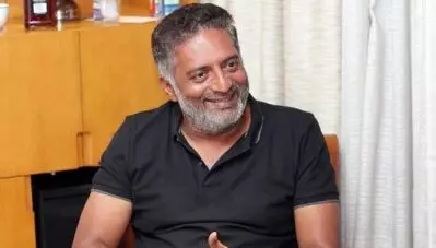 ‘സമ്പാദ്യമെല്ലാം തീര്‍ന്നുകൊണ്ടിരിക്കുകയാണ്, ലോണ്‍ എടുത്തിട്ടായാലും സഹായിക്കും’: പ്രകാശ് രാജ്