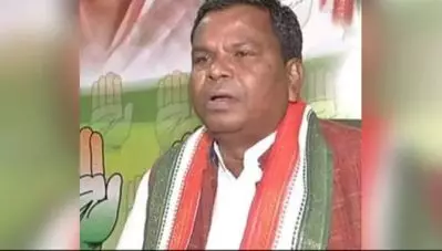 ‘വീട്ടിലിരുന്ന് മടുത്തു, അതുകൊണ്ടാണ് സന്യാസിയെ കാണാന്‍ പോയത് ‘; ലോക്ക്ഡൗണ്‍ ലംഘിച്ച് 250 കിലോമീറ്റര്‍ യാത്ര ചെയ്ത് ഛത്തീസ്ഗഢ് മന്ത്രി
