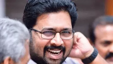 പ്രതിഭയുടെ പരാമര്‍ശം പൊതുപ്രവര്‍ത്തകയ്ക്ക് ചേരുന്നതല്ല; പത്രപ്രവര്‍ത്തകരോട് മാപ്പ് പറഞ്ഞ് ഫേസ്ബുക്ക് പോസ്റ്റ് പിന്‍വലിക്കുമെന്ന് വിശ്വസിക്കുന്നെന്നും ശബരിനാഥ് എം.എല്‍.എ