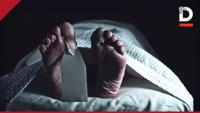 ‘ഗുജറാത്ത് മോഡൽ’: കൊവിഡ് 19 ഹോസ്പിറ്റലിൽ അ‍ഡ്മിറ്റ് ചെയ്ത ക്യാൻസർ രോ​ഗി മരിച്ചിട്ട് 144 മണിക്കൂർ കഴിഞ്ഞിട്ടും ബന്ധുക്കളെ വിവരമറിയിച്ചില്ല