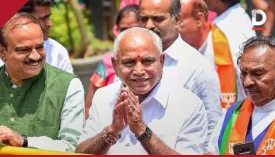 ’20 കോണ്‍ഗ്രസ് എം.എല്‍.എമാര്‍ ബി.ജെ.പിയില്‍ ചേരും’; ജര്‍ക്കിഹോളിക്ക് പിന്നാലെ ലക്ഷ്മണ്‍ സവാദിയും, പ്രസ്താവനകള്‍ക്ക് പിന്നില്‍ ഇതോ കാരണം?