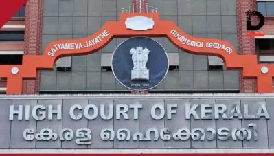 കോളജ് ഹോസ്റ്റലുകള്‍ ജയിലുകളല്ല, വിവേചനപരമായ നിയന്ത്രണങ്ങള്‍ പെണ്‍കുട്ടികളുടെ മേല്‍ ചുമത്താനാവില്ല: ഹൈക്കോടതി