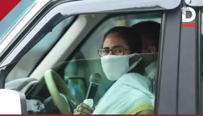 ‘അതിഥി തൊഴിലാളികളുടെ സുരക്ഷയേക്കാള്‍ കേന്ദ്രത്തിനിഷ്ടം സംസ്ഥാനങ്ങളുടെ കുറ്റംപറയാന്‍’; ബംഗാളിലേക്കുള്ള തൊഴിലാളികളുടെ ചെലവ് ഏറ്റെടുക്കുമെന്ന് മമത