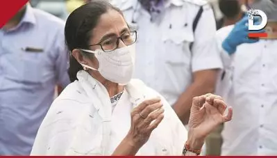‘എന്റെ തല വെട്ടിക്കോളൂ, രാപ്പകലില്ലാതെ പ്രവര്‍ത്തിക്കുന്നുണ്ട്’; ഉംപൂണില്‍ പ്രതികരിച്ച് മമത ബാനര്‍ജി