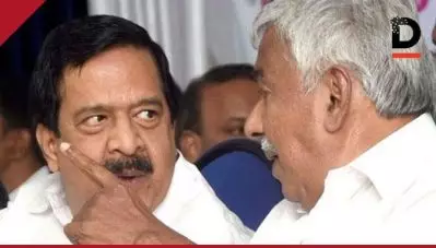 എല്ലാം തല്ലിപ്പൊളിക്കുന്നതല്ല പ്രതിപക്ഷ പ്രവര്‍ത്തനം; ചെന്നിത്തലയുടെ നേതൃത്വത്തില്‍ പ്രതിപക്ഷം നല്ലനിലയില്‍ പ്രവര്‍ത്തിക്കുന്നെന്ന് ഉമ്മന്‍ചാണ്ടി