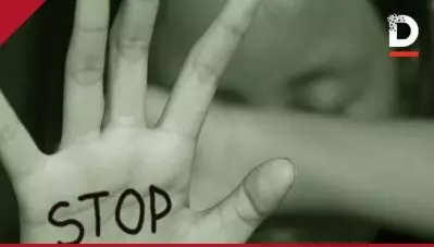 അശ്ലീല ചിത്രങ്ങളില്‍ അഭിനിയിക്കാന്‍ വിസമ്മതിച്ചു; ബംഗാളില്‍ യുവതിയെ പൂട്ടിയിട്ട് ക്രൂരമായി മര്‍ദിച്ച് അമ്മയും മകനും
