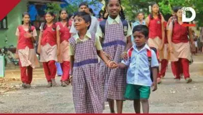 തിങ്കളാഴ്ച സ്‌കൂള്‍ അഡ്മിഷനായി വിദ്യാര്‍ത്ഥികളെ സ്‌കൂളുകളില്‍ കൊണ്ടു പോവേണ്ടതില്ല