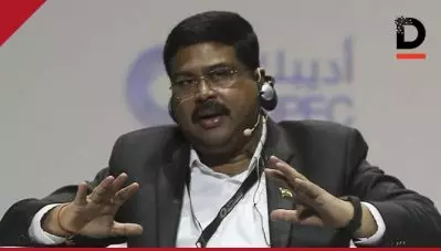 കുടുംബനാഥന്‍ ഭാവിയിലേക്ക് സംഭരിച്ച് വെക്കുന്നത് പോലെ കണ്ടാല്‍ മതി; ഇന്ധന വില വര്‍ധന സാധാരണക്കാരെ ബാധിച്ചിട്ടില്ലെന്ന് പെട്രോളിയം മന്ത്രി