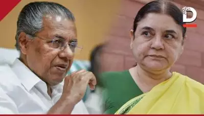 ഇവിടെ അനീതി നടന്നിട്ടുണ്ടെങ്കില്‍ അതിനെതിരെ ശബ്ദമുയര്‍ത്താന്‍ ഇവിടെയുള്ളവര്‍ക്കറിയാം; മനേക ഗാന്ധിയ്ക്ക് മുഖ്യമന്ത്രിയുടെ മറുപടി