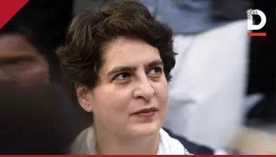 ‘ഞങ്ങള്‍ അവരുടെ പേര് പ്രിയങ്ക ട്വിറ്റര്‍ വദ്ര എന്ന് മാറ്റി’; സഹോദരനെപ്പോലും വിജയിപ്പിക്കാന്‍ കഴിയാത്ത ആളാണ് പ്രിയങ്കയെന്ന് യു.പി ഉപമുഖ്യമന്ത്രി