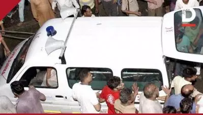 എട്ട് ആശുപത്രികള്‍ ചികിത്സ നിഷേധിച്ചു; യു.പിയില്‍ ഗര്‍ഭിണി ആംബുലന്‍സില്‍ മരിച്ചു, മരണം 13 മണിക്കൂര്‍ നീണ്ട അലച്ചിലിനൊടുവില്‍