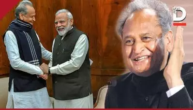 ‘ഈ തിരക്കഥയില്‍ പങ്കാളികളായ ആര്‍ക്കും ചരിത്രം മാപ്പ് നല്‍കില്ല’, മോദിക്ക് ഗെലോട്ടിന്റെ കത്ത്; നിര്‍ണായക സമയത്തെ അസാധാരണ നീക്കമെന്ന് റിപ്പോര്‍ട്ട്