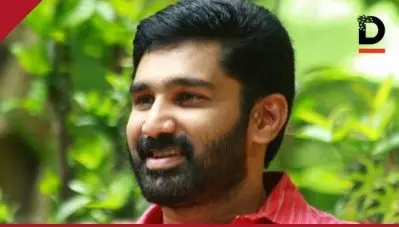 ബി.ജെ.പിക്ക് താത്പര്യമുള്ള സ്വര്‍ണ്ണക്കട മുതലാളിമാരിലേക്ക് അന്വേഷണം നീട്ടേണ്ടിവരും എന്നതാണോ ഈ അട്ടിമറിയുടെ കാരണം?; സ്വര്‍ണ്ണക്കടത്ത് അന്വേഷണ സംഘത്തെ മാറ്റിയതിനെതിരെ വി.ടി ബല്‍റാം