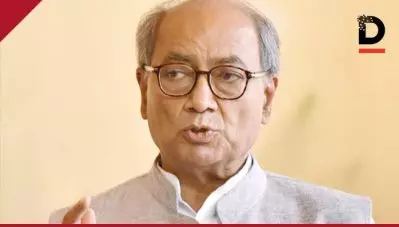 ‘ഈ ചെറുപ്പക്കാര്‍ക്കൊന്നും ക്ഷമയില്ല, പാര്‍ട്ടി എല്ലാ സ്ഥാനങ്ങളും പൈലറ്റിന് നല്‍കി’; വിമര്‍ശനവുമായി ദിഗ്‌വിജയ് സിങ്