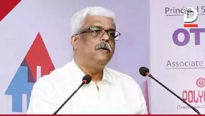 മുഖ്യമന്ത്രിയുടെ പ്രിന്‍സിപ്പല്‍ സെക്രട്ടറി സ്ഥാനത്ത് നിന്ന് എം. ശിവശങ്കറിനെ മാറ്റി