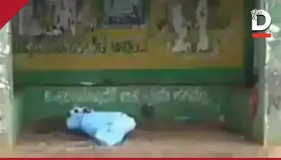 കര്‍ണാടകയില്‍ കൊവിഡ് ഉണ്ടെന്ന് സംശയിക്കുന്ന വ്യക്തിയുടെ മൃതദേഹം ബസ് സ്‌റ്റോപില്‍ കിടന്നത് മൂന്ന് മണിക്കൂര്‍; പ്രതിഷേധം കനക്കുന്നു