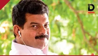 ‘ധനരാജ് വധക്കേസിലെ പ്രതിയടക്കമുള്ള ആര്‍.എസ്.എസ് ക്രിമിനലുകളെത്തിയത് തന്നെ കൊല്ലാന്‍, ജാമ്യത്തിലിറക്കിയത് കോണ്‍ഗ്രസുകാര്‍’; മുഖ്യമന്ത്രിയ്ക്ക് പരാതി നല്‍കി പി.വി അന്‍വര്‍