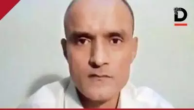 കുല്‍ഭൂഷണ്‍ ജാദവ് പുനപരിശോധന ഹരജി വേണ്ടെന്നു പറഞ്ഞെന്ന പാക് വാദം വാജ്യമെന്ന് ഇന്ത്യ